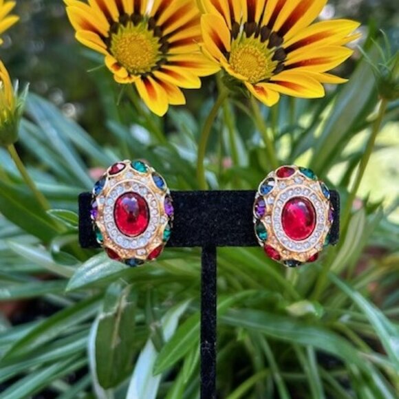 SPHINX Designer Oval Gold Rhinestone EARRINGS - Picture 2 of 8